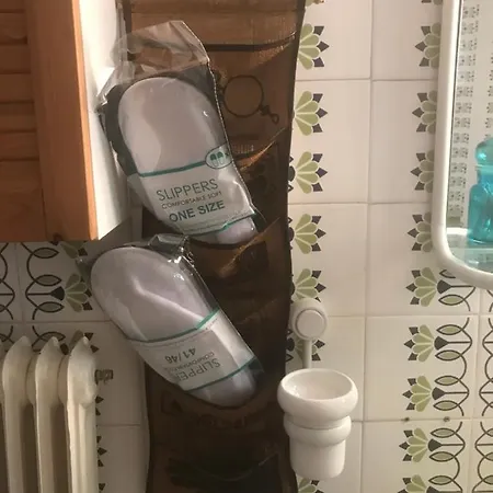 Carolos' House קאבאלה