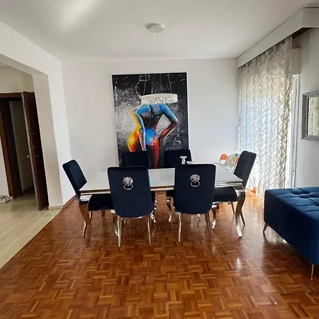 Appartement Carolos' House