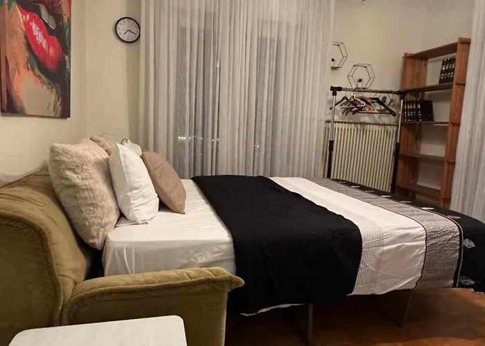 Carolos' House Daire Kavala