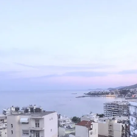 Carolos' House Daire Kavala